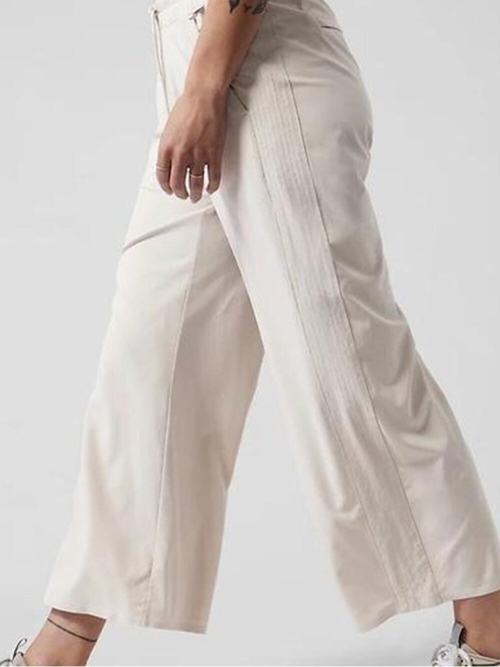 NWT Athleta Avenue Wide Leg Crop Pants Size 8 - Picture 2 of 7